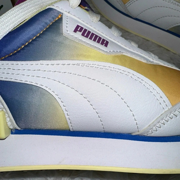 SIZE 7.5 PUMA FUTURE RIDER PRIDE 382634-01 - Picture 11 of 12